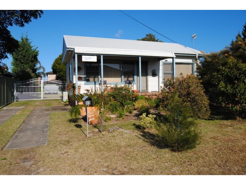 11 Lennox Road, Callala Beach NSW 2540