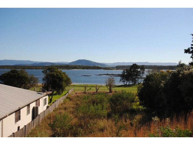 33 Orama Crescent, Orient Point NSW 2540