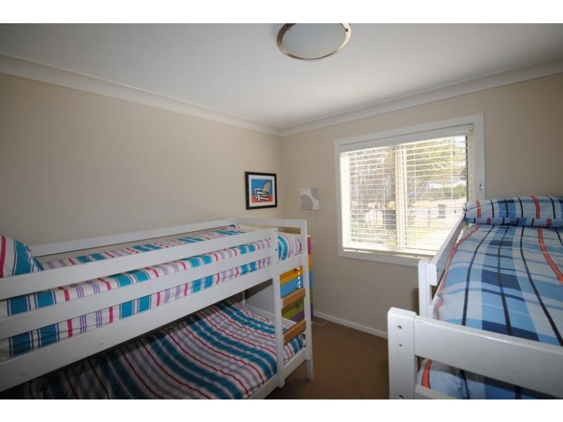 5 Lennox Road, Callala Beach NSW 2540