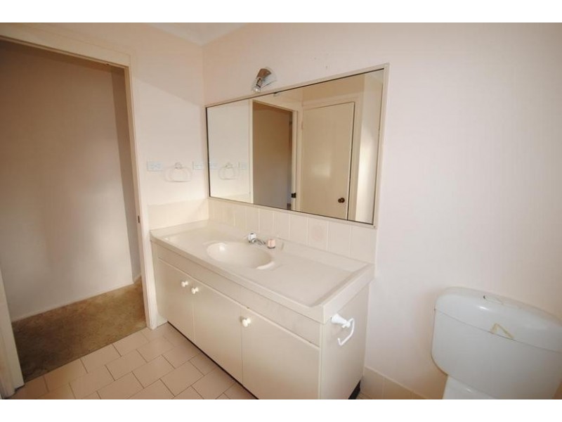 100 Hollingsworth Crescent, Callala Bay NSW 2540