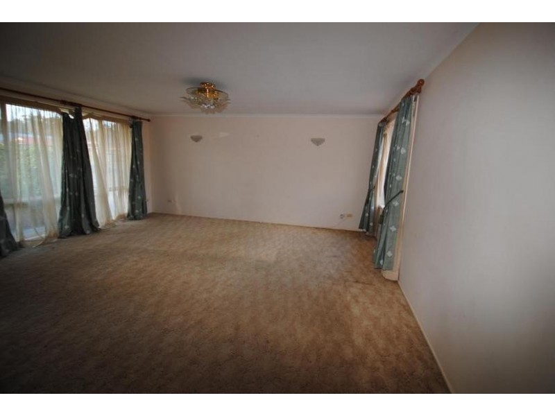 100 Hollingsworth Crescent, Callala Bay NSW 2540