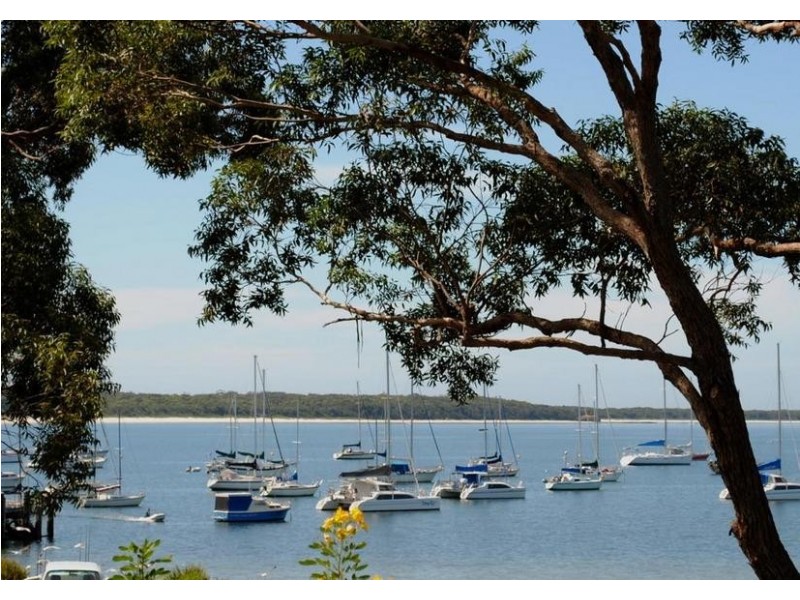 52 Boorawine Terrace, Callala Bay NSW 2540