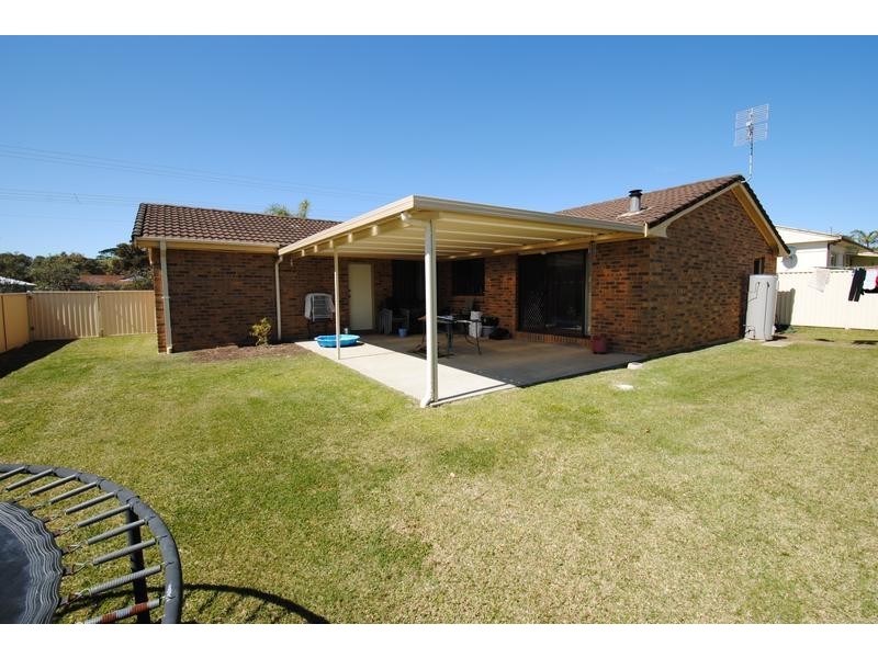 89 Prince Edward Avenue, Culburra Beach NSW 2540