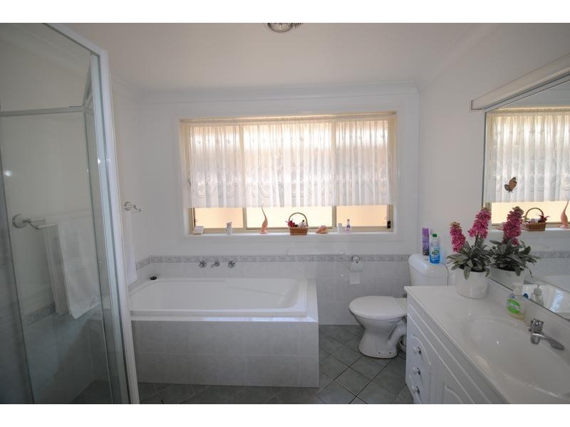 12 Carson Crescent, Callala Bay NSW 2540