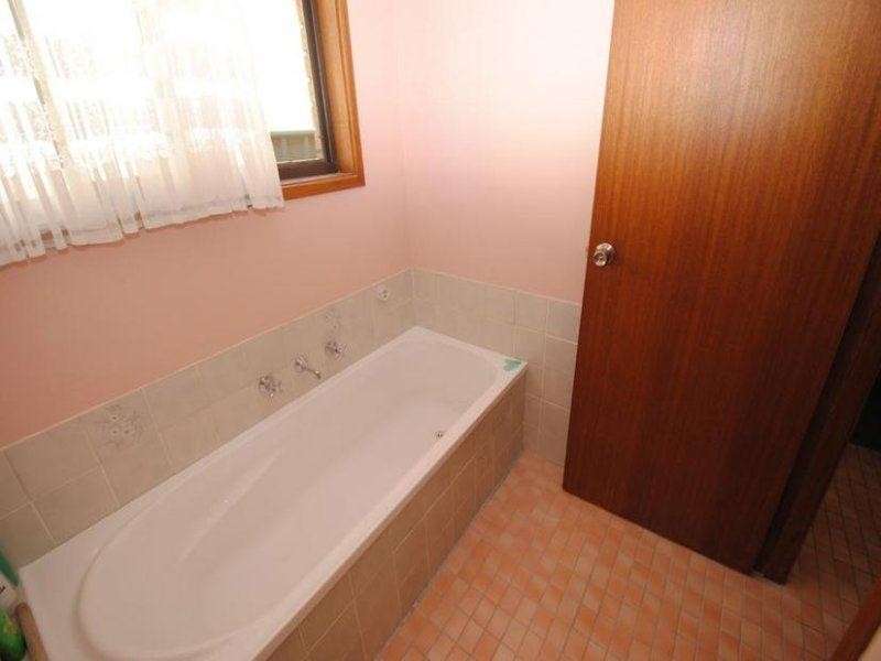 36 Queen Mary Street, Callala Beach NSW 2540