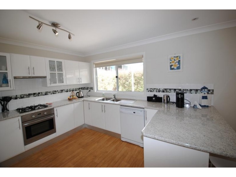 7 Caffrey Circuit, Callala Beach NSW 2540