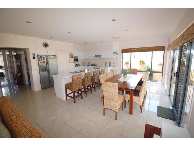 186 Marina Lane, Culburra Beach NSW 2540