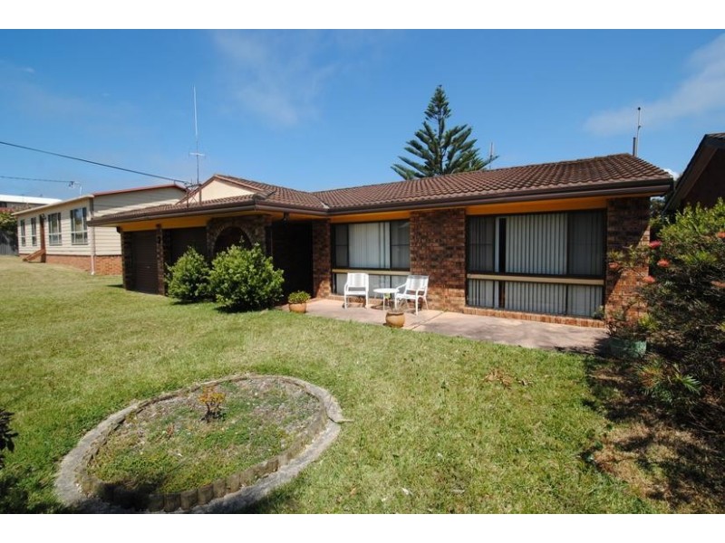 4 Vivian Way, Culburra Beach NSW 2540