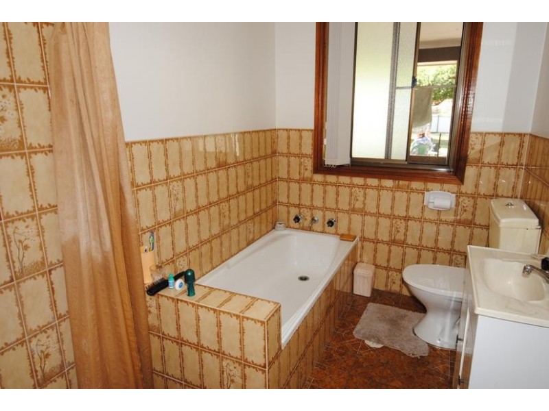 1 Queen Mary Street, Callala Beach NSW 2540