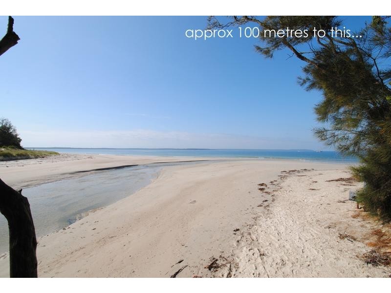 13 Superb Crescent, Callala Bay NSW 2540