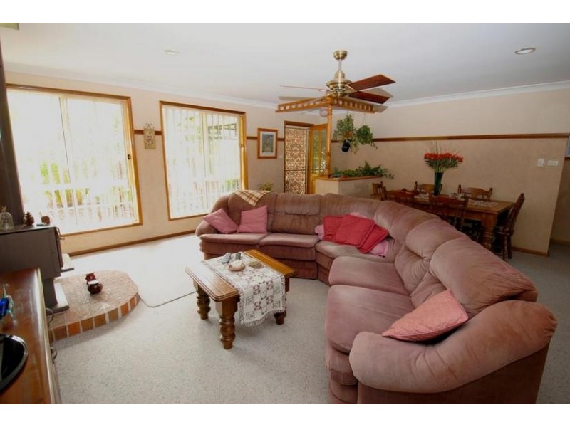 10 Torrens Close, Callala Bay NSW 2540