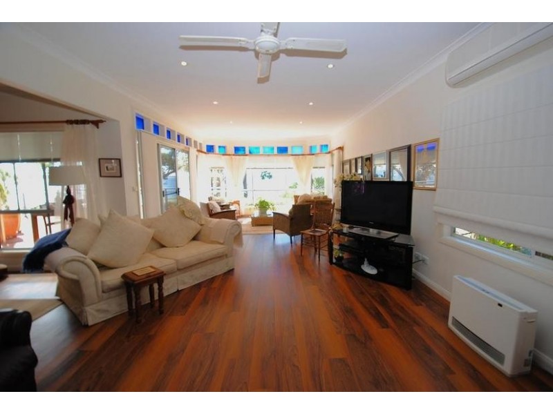44 Boorawine Terrace, Callala Bay NSW 2540