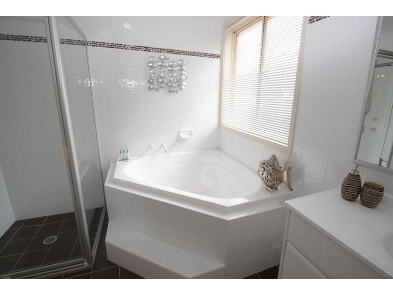 31 Gowlland Crescent, Callala Bay NSW 2540