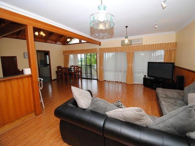 16 Church Street, Greenwell Point NSW 2540