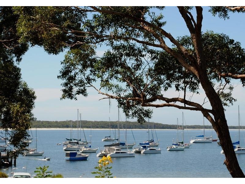 52 Boorawine Terrace, Callala Bay NSW 2540