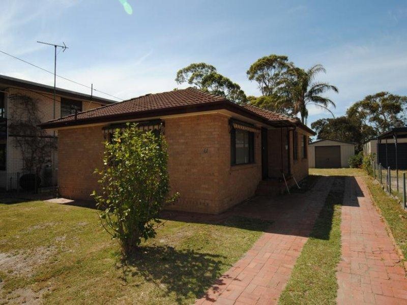 61 Queen Mary Street, Callala Beach NSW 2540