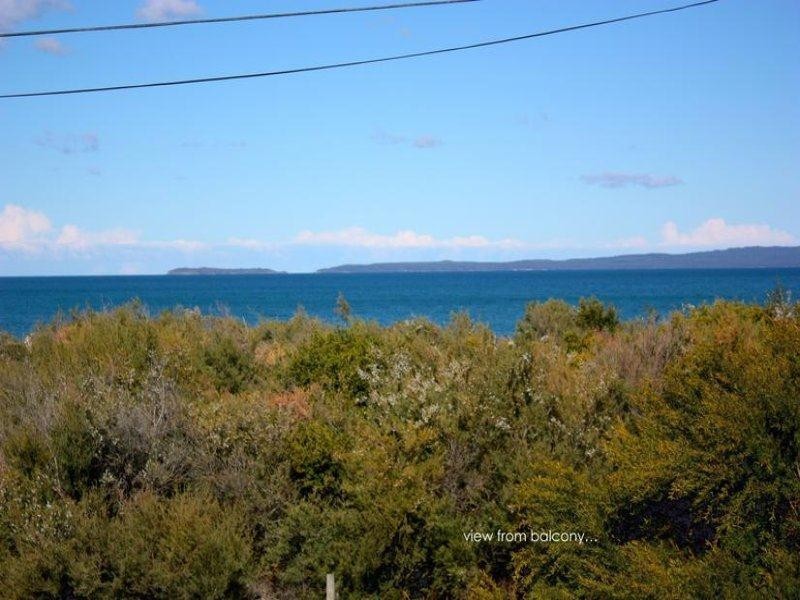 14 Greenway Road, Callala Beach NSW 2540
