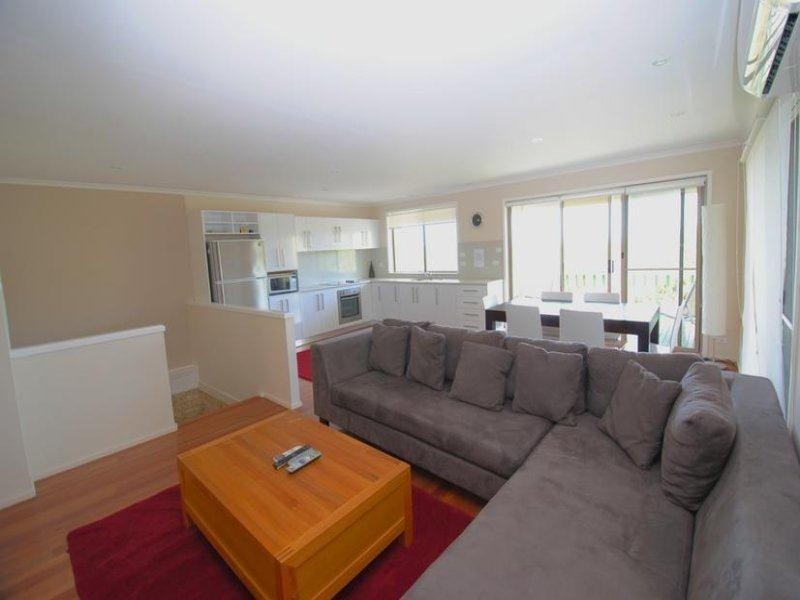 14 Greenway Road, Callala Beach NSW 2540