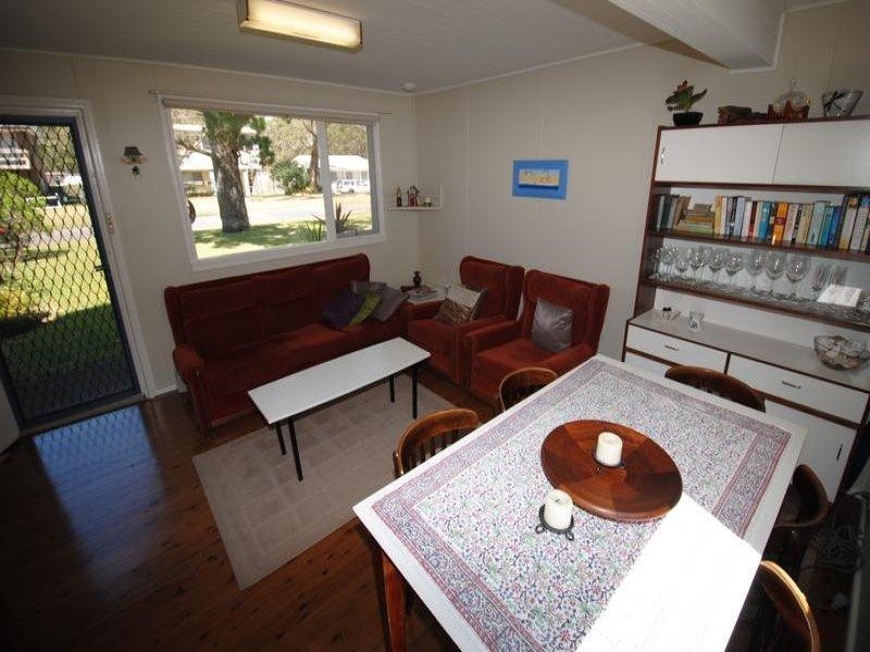 21 Kinghorn Road, Currarong NSW 2540