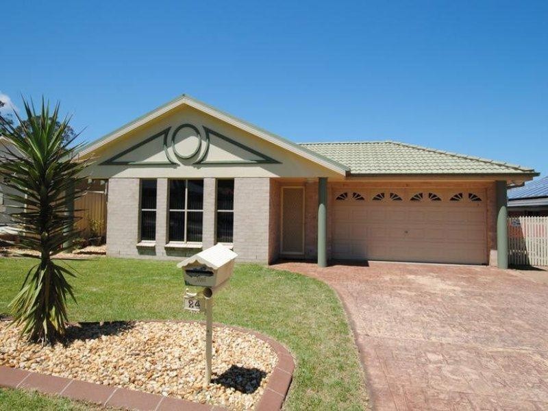 24 Carson Crescent, Callala Bay NSW 2540