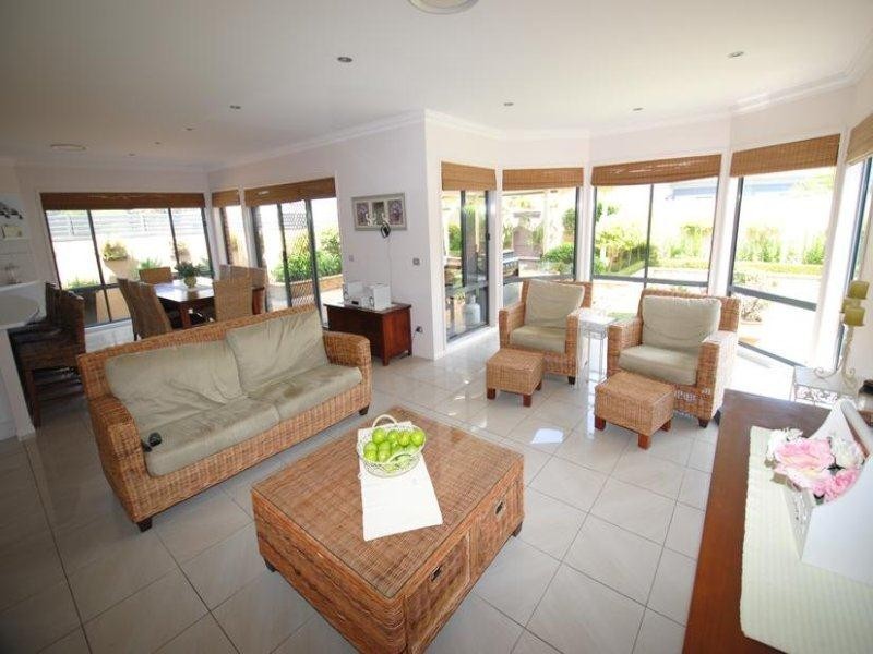 186 Marina Lane, Culburra Beach NSW 2540