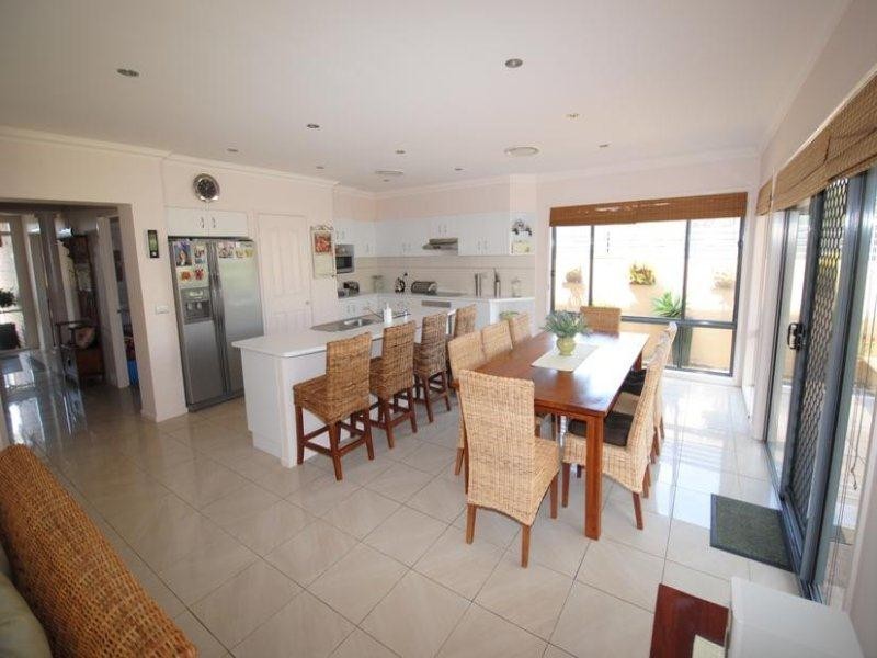 186 Marina Lane, Culburra Beach NSW 2540