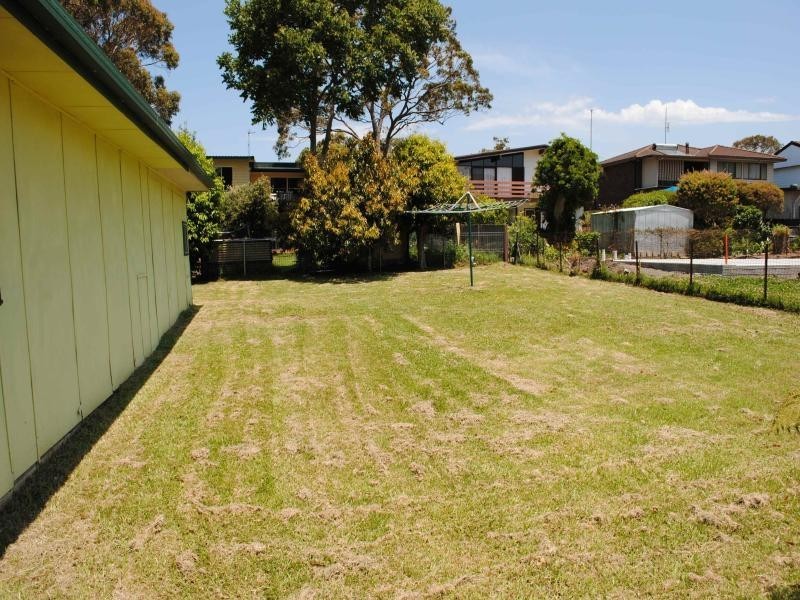 24 Seagull Street, Culburra Beach NSW 2540