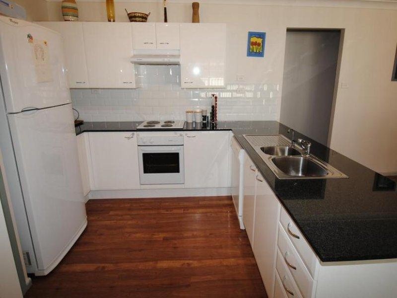 32 Bay Street, Callala Bay NSW 2540