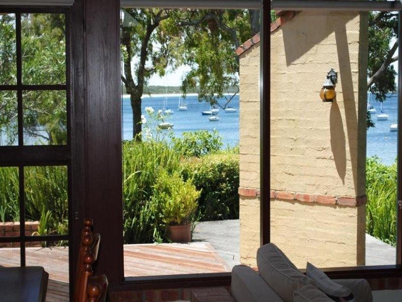 28 Boorawine Terrace, Callala Bay NSW 2540