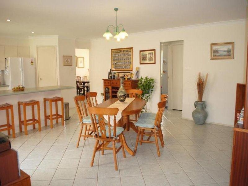 24 Stott Crescent, Callala Bay NSW 2540