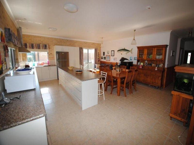 143 Prince Edward Avenue, Culburra Beach NSW 2540