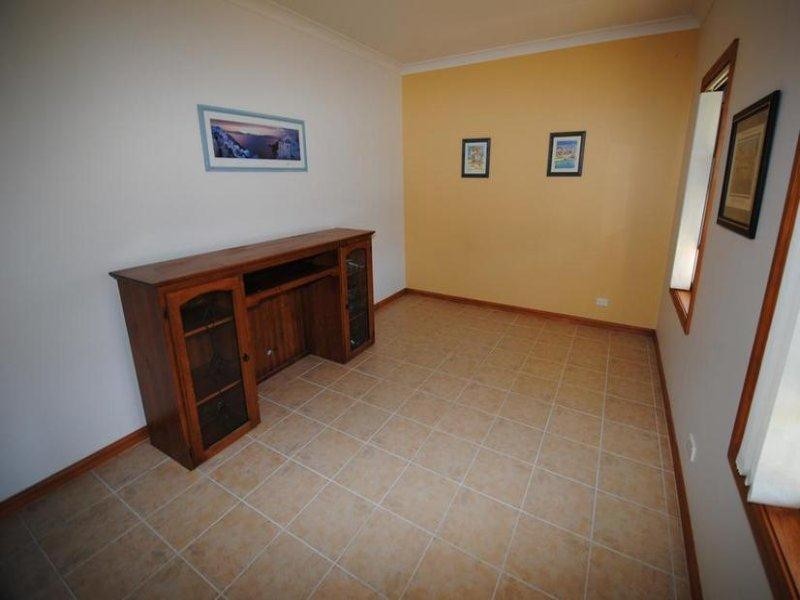 143 Prince Edward Avenue, Culburra Beach NSW 2540