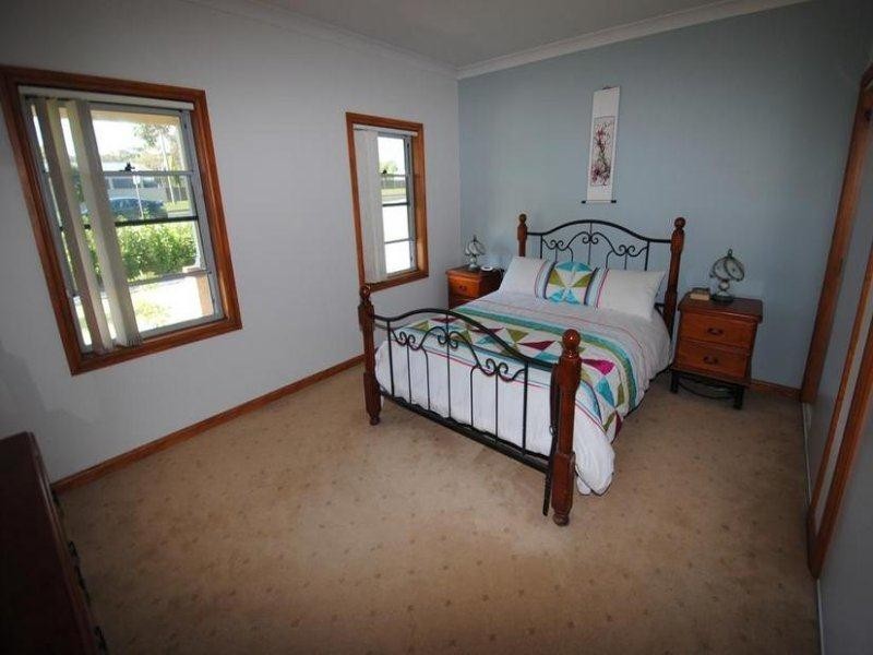 143 Prince Edward Avenue, Culburra Beach NSW 2540