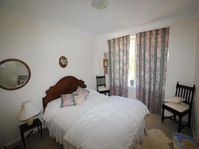 12 Carson Crescent, Callala Bay NSW 2540