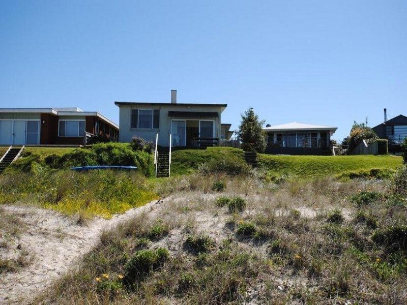 147 Quay Road, Callala Beach NSW 2540
