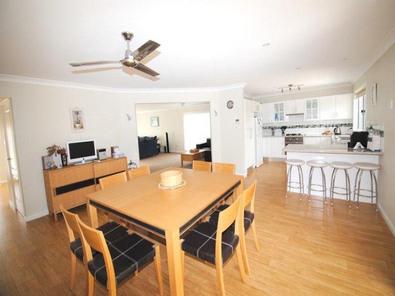7 Caffrey Circuit, Callala Beach NSW 2540