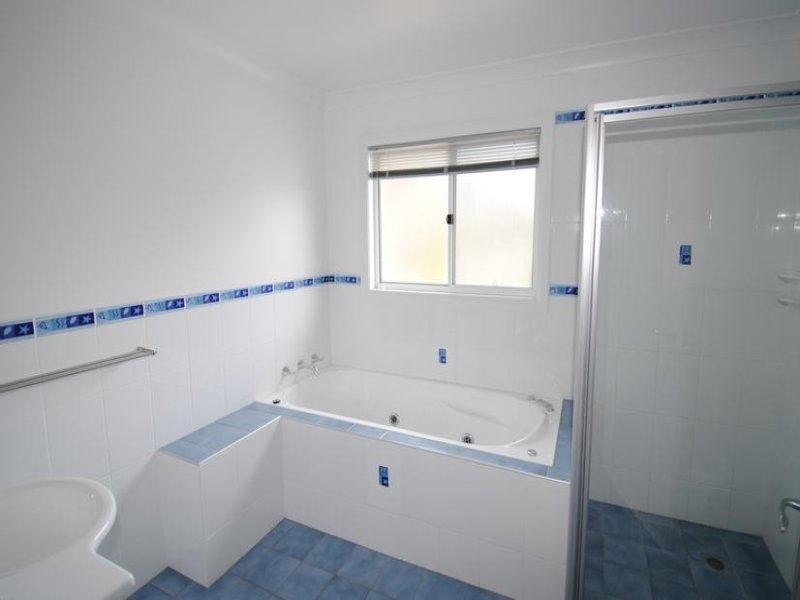 7 Caffrey Circuit, Callala Beach NSW 2540