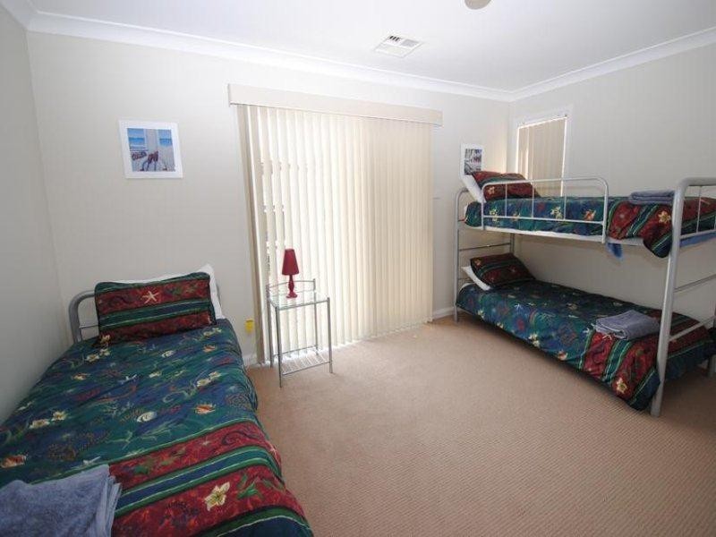 7 Caffrey Circuit, Callala Beach NSW 2540