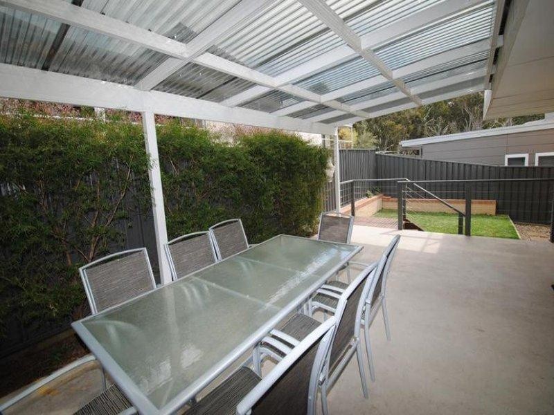 7 Caffrey Circuit, Callala Beach NSW 2540