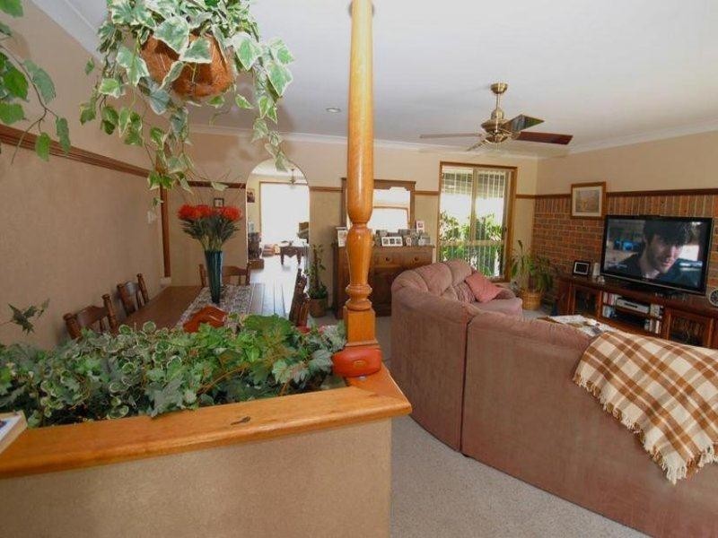 10 Torrens Close, Callala Bay NSW 2540