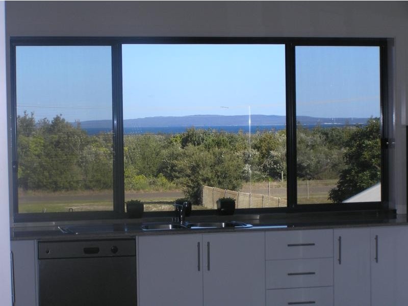 43 Lennox ROAD, Callala Beach NSW 2540