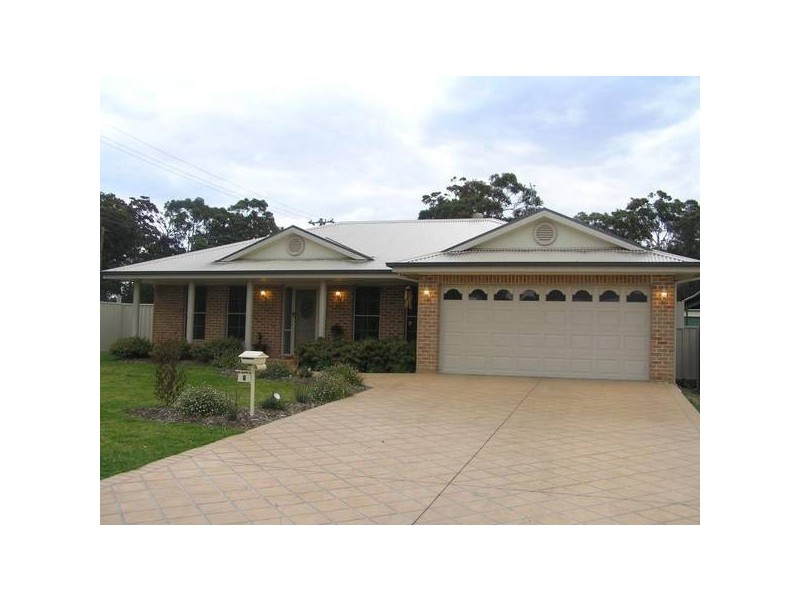 1 Stott CRESCENT, Callala Bay NSW 2540