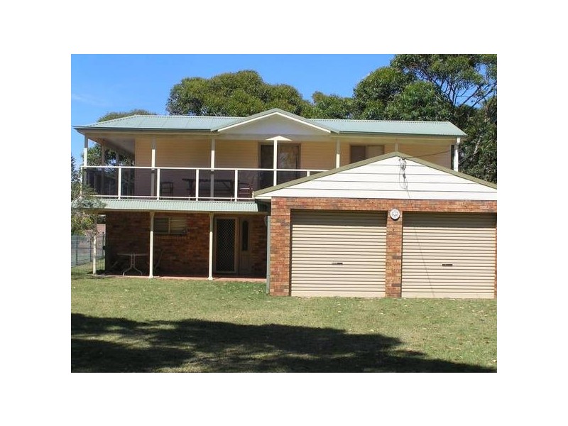 3 Sir Henry CRESCENT, Callala Beach NSW 2540