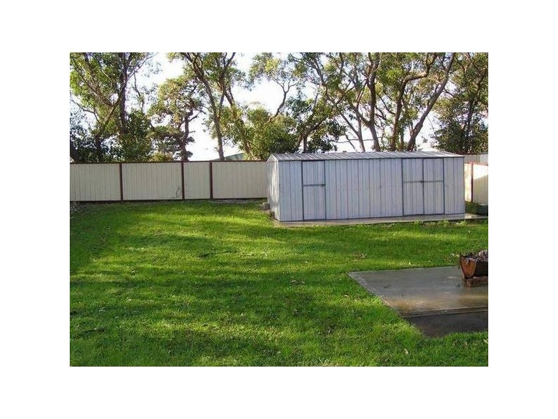 99 King George STREET, Callala Beach NSW 2540