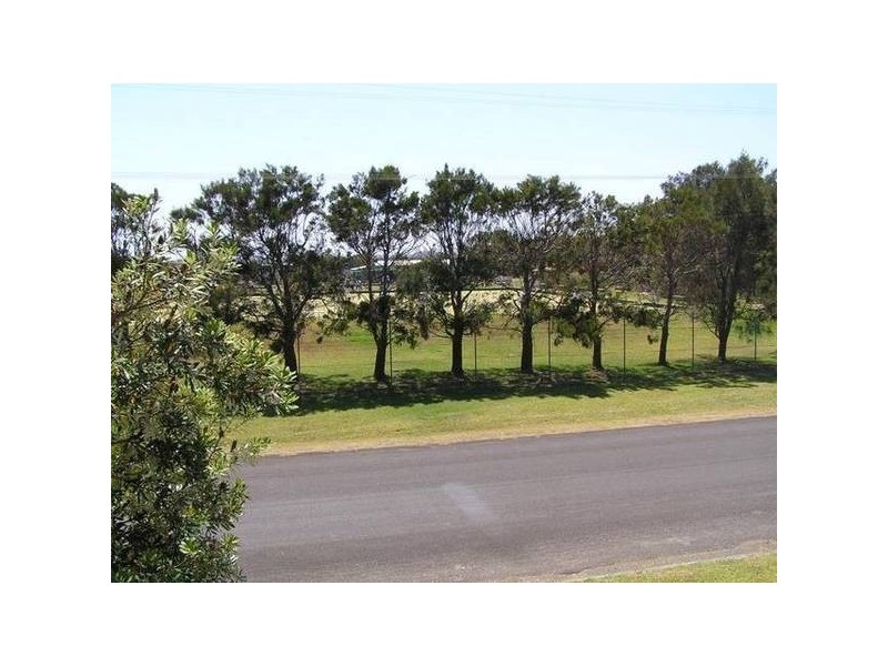 123 Greens ROAD, Greenwell Point NSW 2540