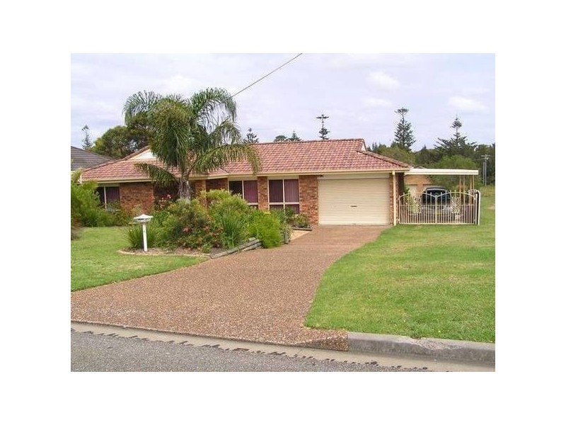 11 Silvermere STREET, Culburra Beach NSW 2540