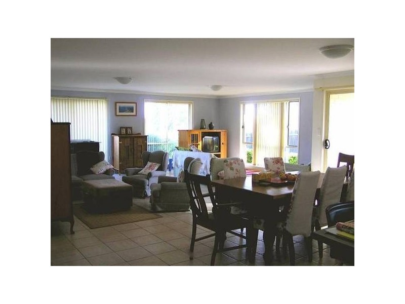 18 Barden CLOSE, Callala Bay NSW 2540