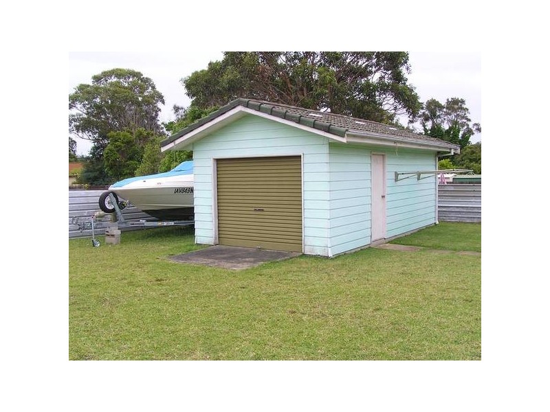 81 Prince Edward Avenue, Culburra Beach NSW 2540