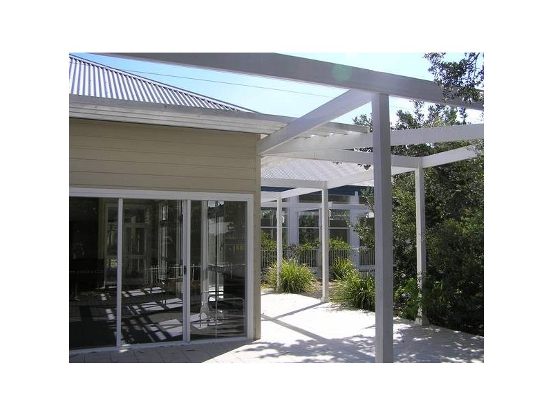 15 Caffrey Circuit, Callala Beach NSW 2540