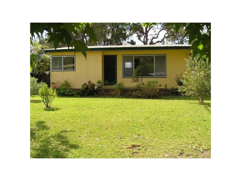 18 Greenbank Grove, Culburra Beach NSW 2540